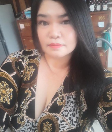 Sukunya, 49 ans