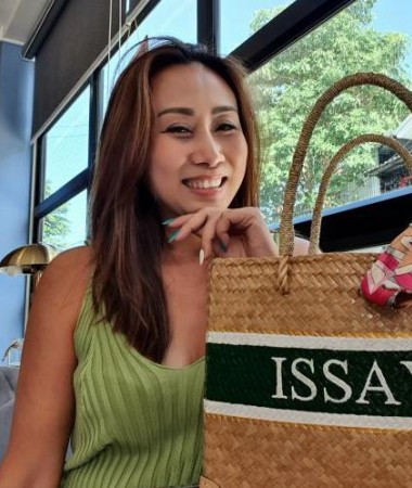 Issaya, 50 ans