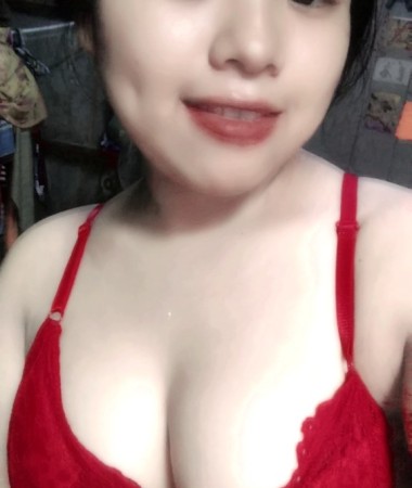 Phennapha, 24 ans