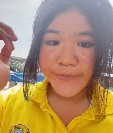 Ning, 20 ans