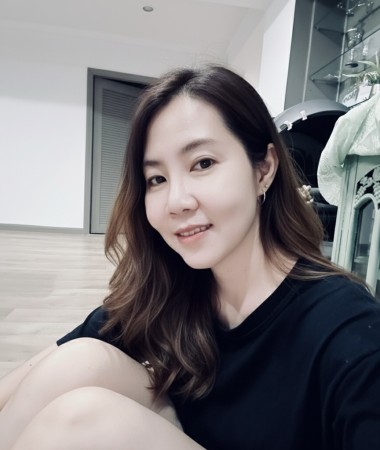 Nahm, 47 ans