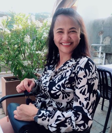 Ora, 45 ans